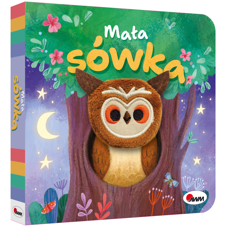 Okładka 3d książki "Kocham cię. Mała sówka" przedstawiająca  siedzącą w dziupli sówkę z głową w formie pacynki